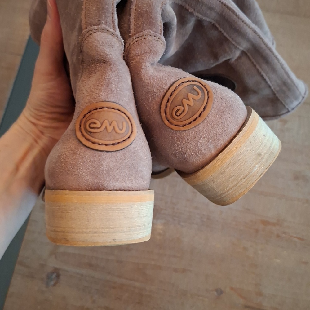 Emu Australia Suede & Shearling/Sheepskin Tan Slouchy Buckle Boots (AU 8/US 8) - Picture 8 of 12
